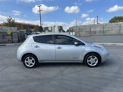2011 Nissan LEAF SL   - Photo 5 - Canoga Park, CA 91303