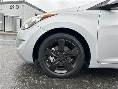 2013 Hyundai ELANTRA GLS   - Photo 10 - Canoga Park, CA 91303