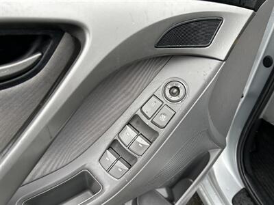 2013 Hyundai ELANTRA GLS   - Photo 20 - Canoga Park, CA 91303