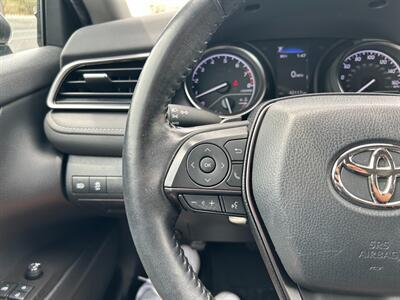2021 Toyota Camry SE   - Photo 27 - Canoga Park, CA 91303