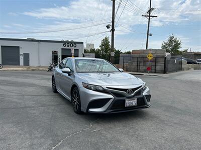 2021 Toyota Camry SE   - Photo 6 - Canoga Park, CA 91303