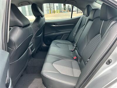 2021 Toyota Camry SE   - Photo 14 - Canoga Park, CA 91303