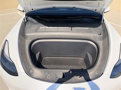2022 Tesla Model Y Performance   - Photo 23 - Canoga Park, CA 91303
