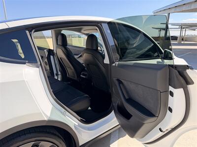 2022 Tesla Model Y Performance   - Photo 29 - Canoga Park, CA 91303