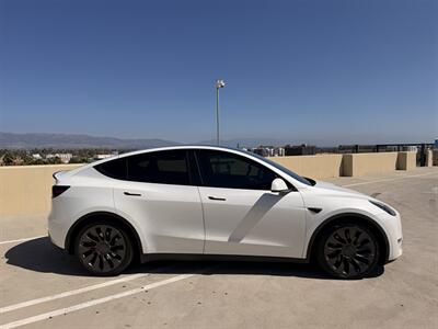 2022 Tesla Model Y Performance   - Photo 9 - Canoga Park, CA 91303