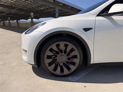 2022 Tesla Model Y Performance   - Photo 14 - Canoga Park, CA 91303