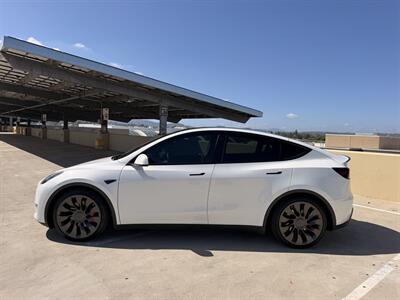 2022 Tesla Model Y Performance   - Photo 3 - Canoga Park, CA 91303