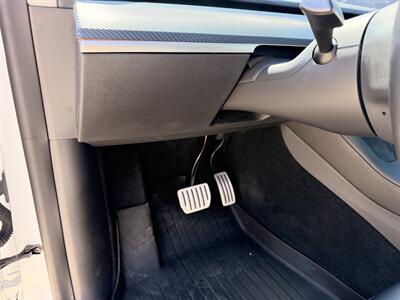 2022 Tesla Model Y Performance   - Photo 39 - Canoga Park, CA 91303