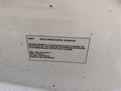 2022 Tesla Model Y Performance   - Photo 24 - Canoga Park, CA 91303