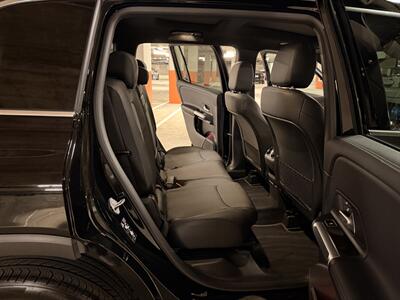 2022 Mercedes-Benz GLB GLB 250   - Photo 19 - Canoga Park, CA 91303