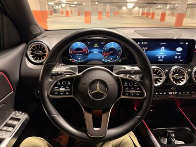 2022 Mercedes-Benz GLB GLB 250   - Photo 34 - Canoga Park, CA 91303