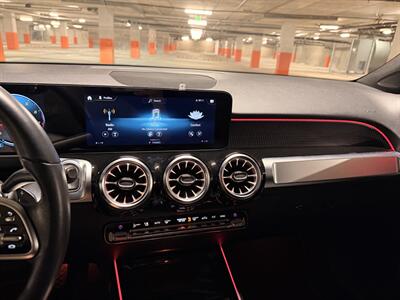 2022 Mercedes-Benz GLB GLB 250   - Photo 29 - Canoga Park, CA 91303