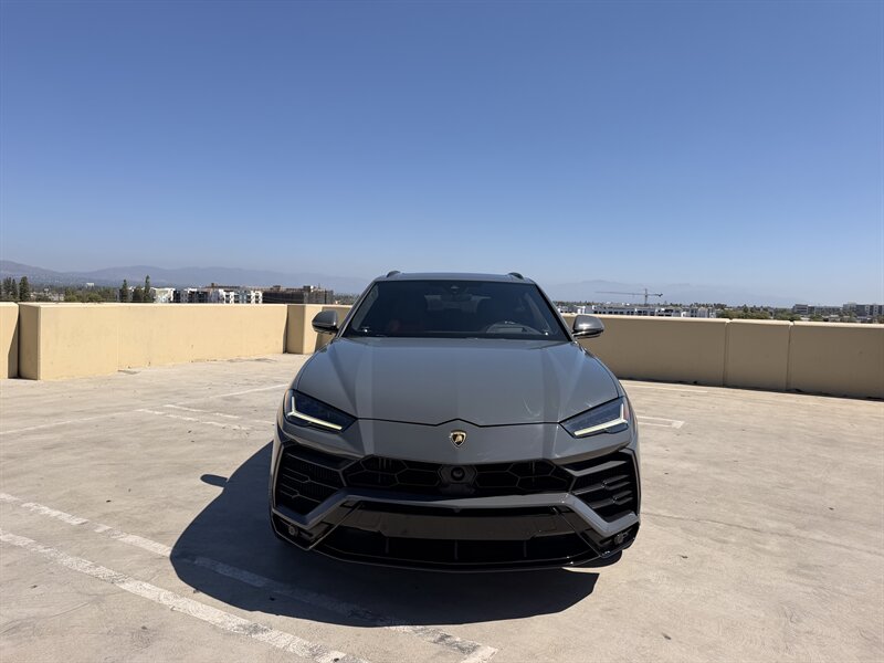 2021 Lamborghini Urus - Photo 12 - Canoga Park, CA 91303