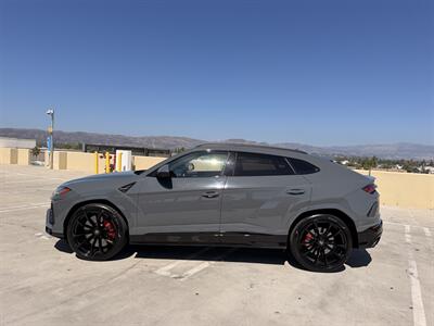 2021 Lamborghini Urus - Photo 3 - Canoga Park, CA 91303