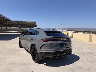 2021 Lamborghini Urus - Photo 5 - Canoga Park, CA 91303