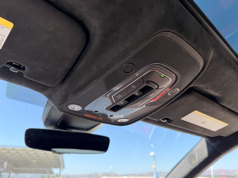 2021 Lamborghini Urus - Photo 49 - Canoga Park, CA 91303