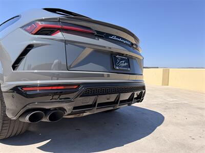 2021 Lamborghini Urus - Photo 21 - Canoga Park, CA 91303