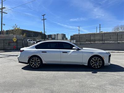 2024 BMW 7 Series 740i   - Photo 5 - Canoga Park, CA 91303