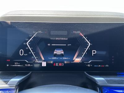 2024 BMW 7 Series 740i   - Photo 38 - Canoga Park, CA 91303