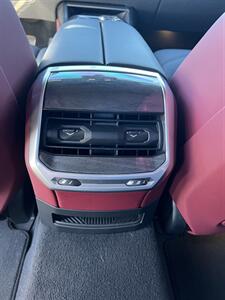 2024 BMW 7 Series 740i   - Photo 25 - Canoga Park, CA 91303