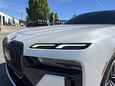 2024 BMW 7 Series 740i   - Photo 15 - Canoga Park, CA 91303