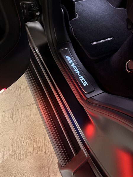 2025 Mercedes-Benz AMG G 63 - Photo 25 - Canoga Park, CA 91303