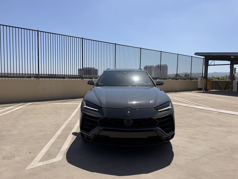 2021 Lamborghini Urus - Photo 7 - Canoga Park, CA 91303