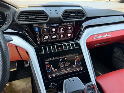 2021 Lamborghini Urus - Photo 34 - Canoga Park, CA 91303