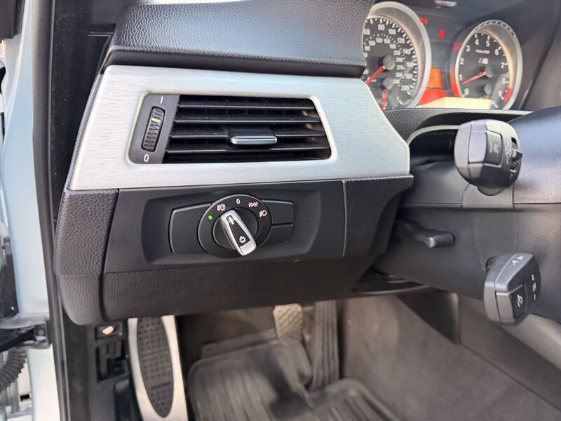 2011 BMW M3 - Photo 35 - Canoga Park, CA 91303