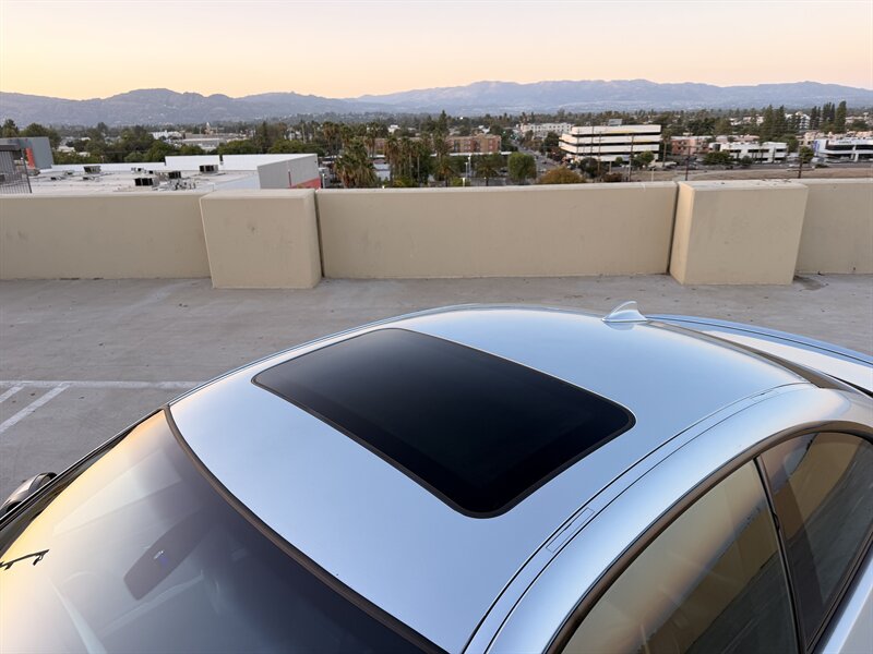 2011 BMW M3 - Photo 16 - Canoga Park, CA 91303