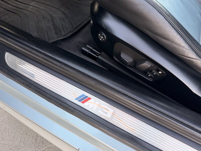 2011 BMW M3 - Photo 33 - Canoga Park, CA 91303