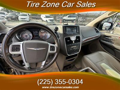 2011 Chrysler Town & Country Touring-L   - Photo 6 - Baton Rouge, LA 70805