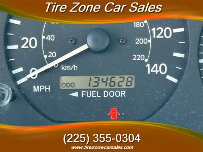 2001 Toyota Camry LE   - Photo 8 - Baton Rouge, LA 70805