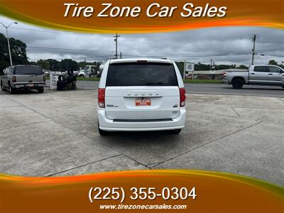 2014 Dodge Grand Caravan SXT - Photo 4 - Baton Rouge, LA 70805