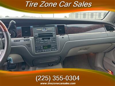 2007 Lincoln Town Car Signature Limited   - Photo 8 - Baton Rouge, LA 70805