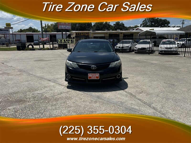 2014 Toyota Camry SE  