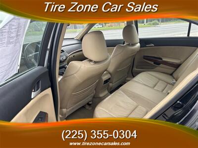 2011 Honda Accord EX-L V6 w/Navi   - Photo 8 - Baton Rouge, LA 70805