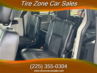 2017 Dodge Grand Caravan SXT   - Photo 8 - Baton Rouge, LA 70805