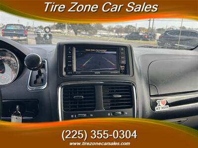 2017 Dodge Grand Caravan SXT   - Photo 10 - Baton Rouge, LA 70805