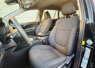 2019 Toyota RAV4 LE - Photo 5 - Commerce City, CO 80022