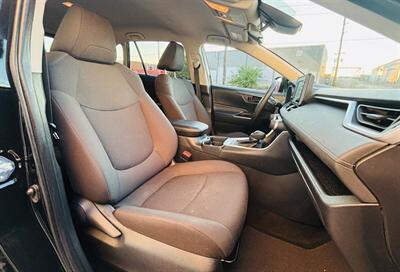 2019 Toyota RAV4 LE - Photo 6 - Commerce City, CO 80022