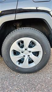 2019 Toyota RAV4 LE - Photo 13 - Commerce City, CO 80022