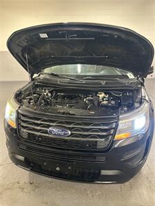 2017 Ford Explorer Police Interceptor Utility   - Photo 17 - Commerce City, CO 80022