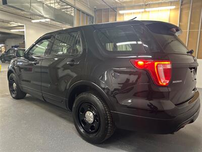 2017 Ford Explorer Police Interceptor Utility   - Photo 6 - Commerce City, CO 80022