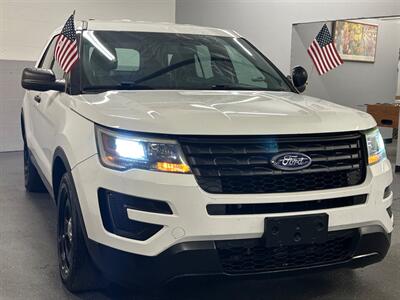2016 Ford Explorer Police Interceptor Utility   - Photo 2 - Commerce City, CO 80022