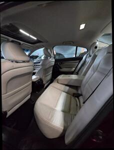 2010 Acura TL Sedan 4D   - Photo 19 - Chicago, IL 60641