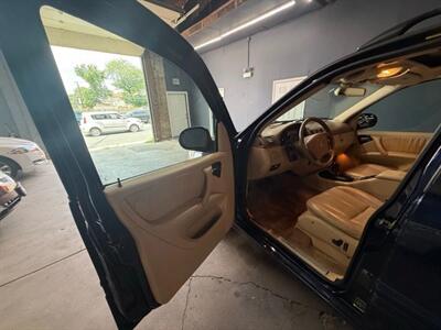 2000 Mercedes-Benz ML 430 Sport Utility 4D  SUV - Photo 11 - Chicago, IL 60641
