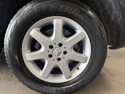 2000 Mercedes-Benz ML 430 Sport Utility 4D  SUV - Photo 7 - Chicago, IL 60641