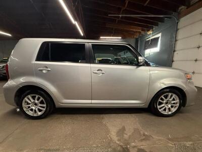 2011 Scion xB Hatchback 4D   - Photo 8 - Chicago, IL 60641