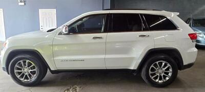 2014 Jeep Grand Cherokee Limited Sport Utility 4D   - Photo 4 - Chicago, IL 60641